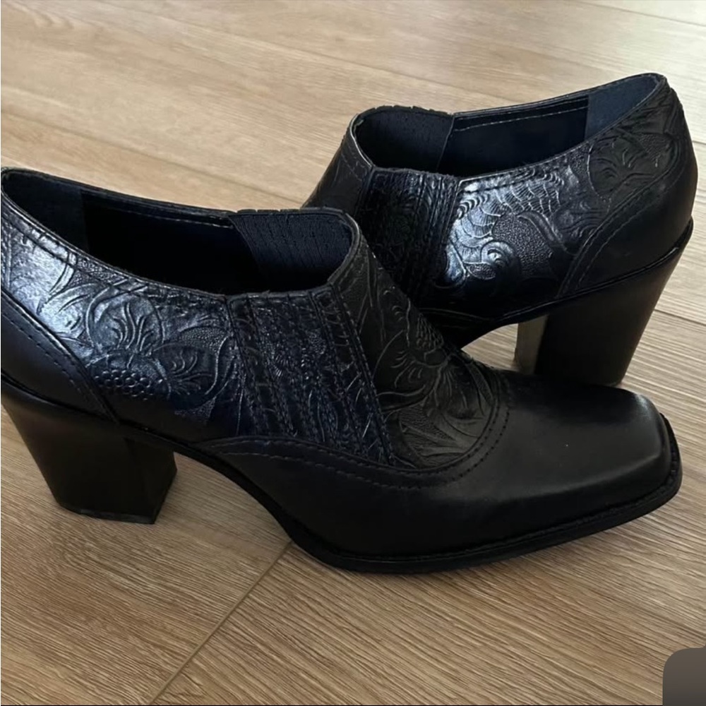 ANTONIO MELANI Black Ankle Booties - Picture 2 of 8